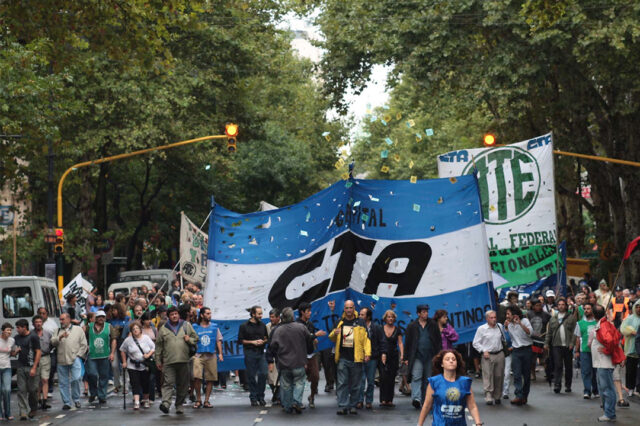 Las relaciones laborales en la Argentina actual: diálogo social y negociación colectiva