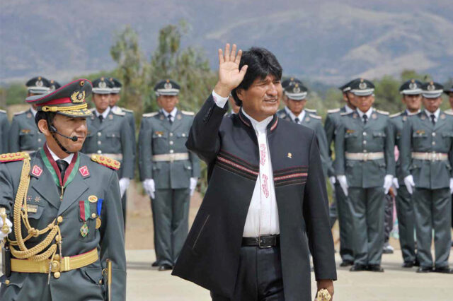 Posneoliberalismo y fuerzas armadas en Bolivia