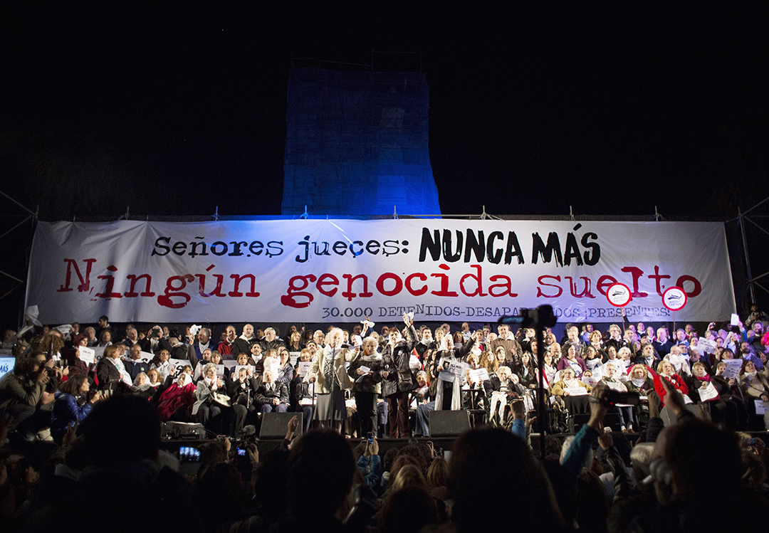 Notas sobre la creación y realización del derecho constitucional en la Argentina