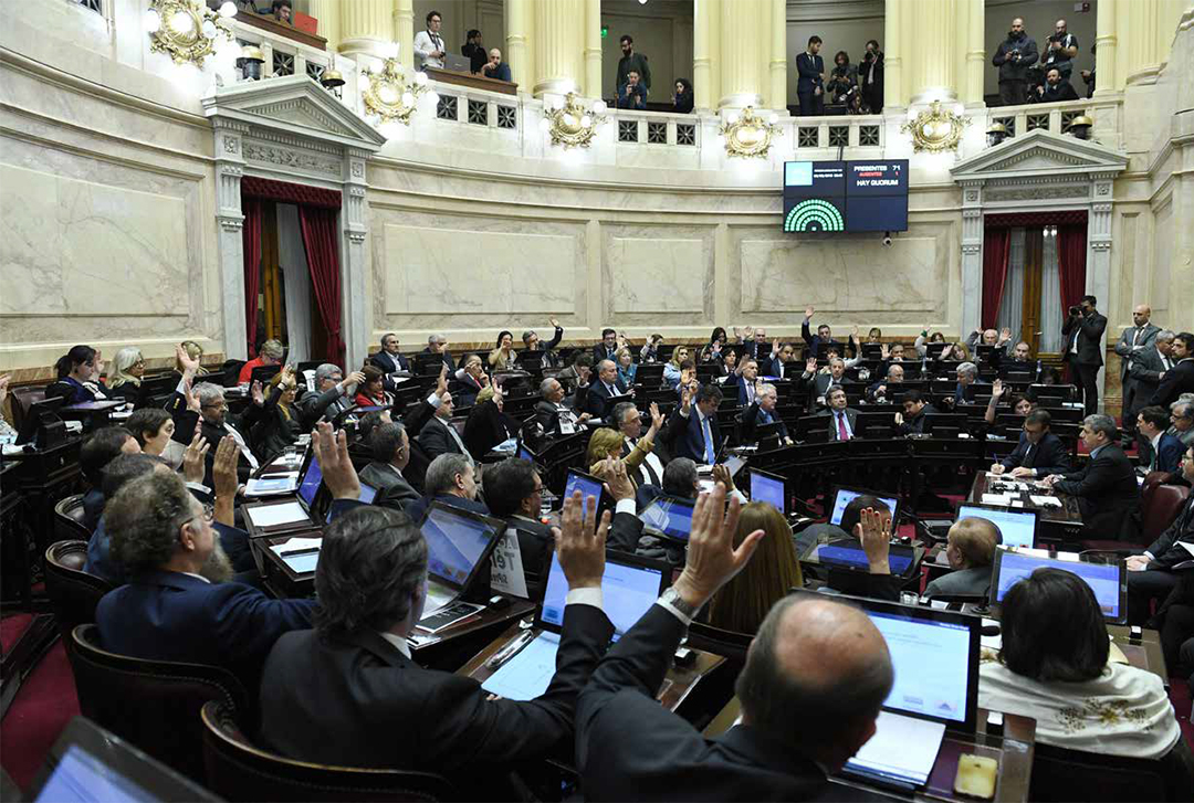 La votación de la ley del aborto en el Senado: las elites provinciales y la fragmentación del poder político en la Argentina